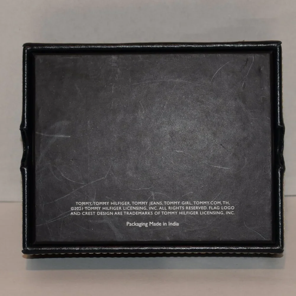 Tommy Hilfiger Men's Wallet Box Only